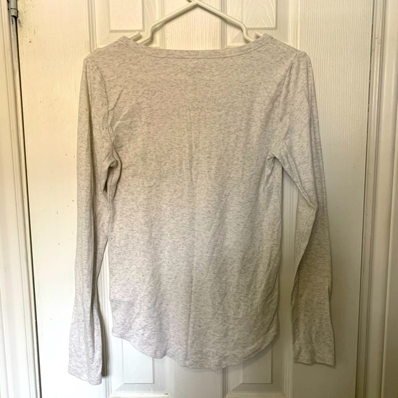 Gap Favorite Long-Sleeve - Picture 2 of 3